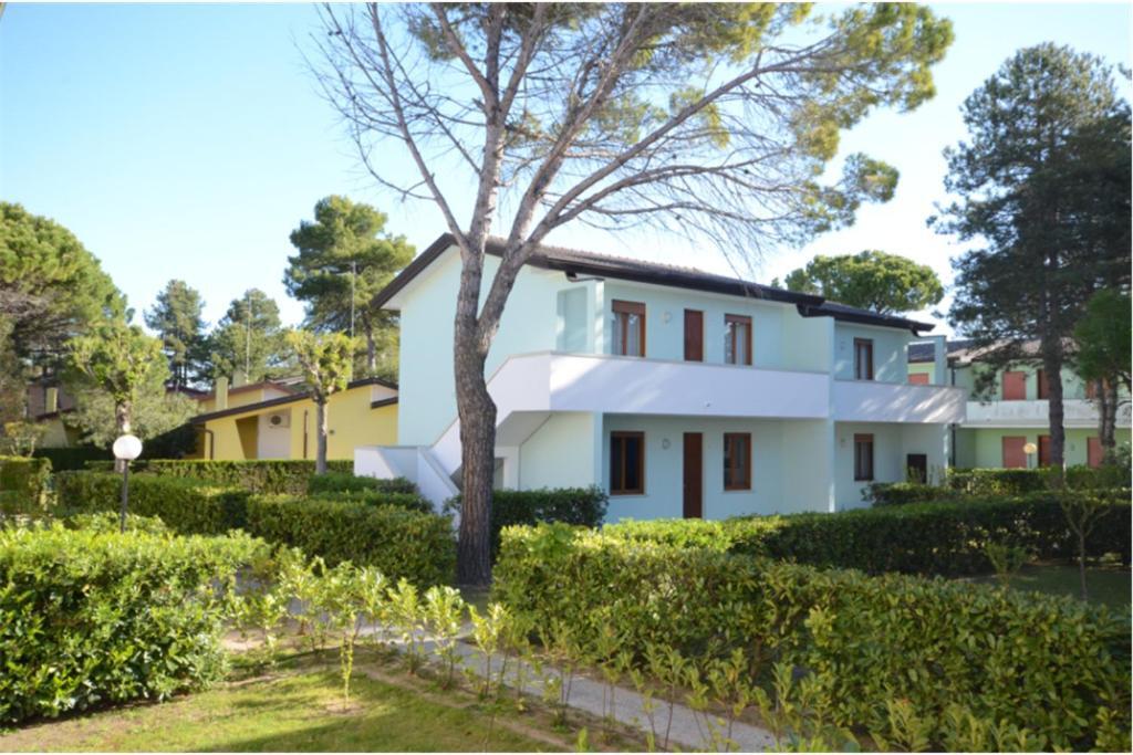 Azzurro B2-5 Resort *